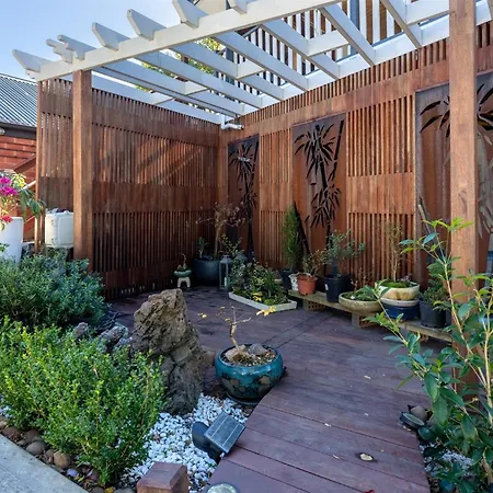 Myrtle Tree Lodge - Flowers Kangaroo Valley Exterior photo